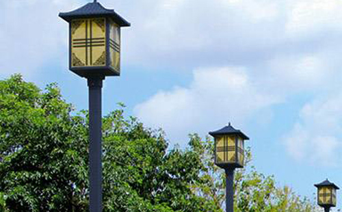 伊州庭院灯安装间距与布灯设计全解析