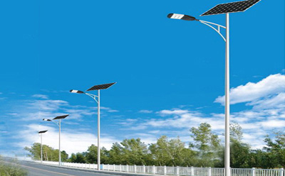 农村道路装伊州太阳能路灯选多大瓦数实测